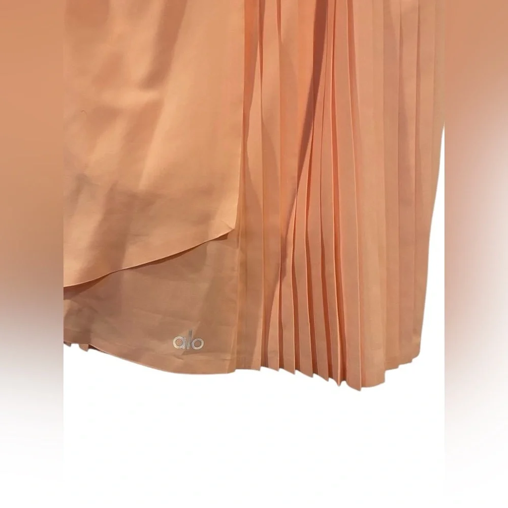 Alo Yoga tennis skirt Size L
